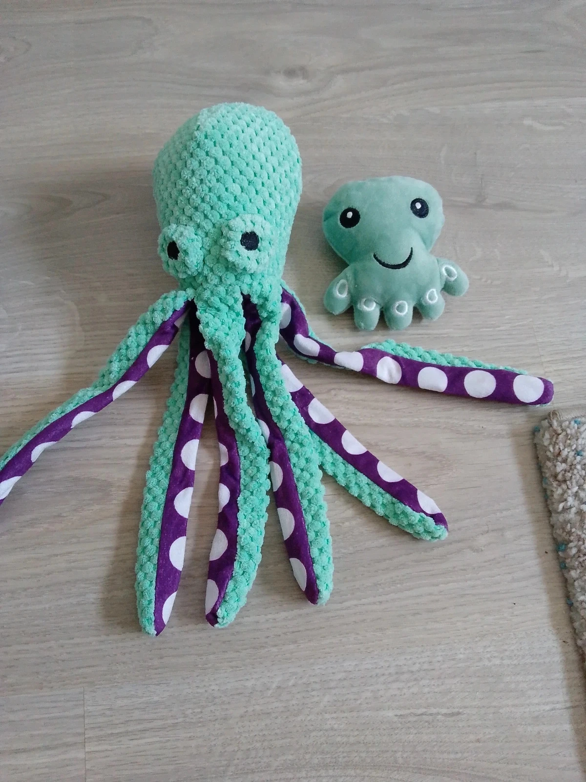 Lot de 2 peluches pieuvres poulpes